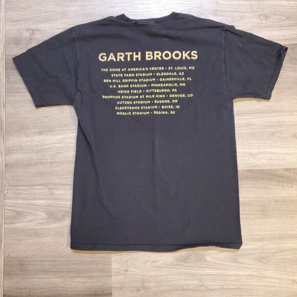 Garth Brooks 2022 Stadium Tour Mens Sz Med T Shirt Black Concert Band - Picture 3 of 6